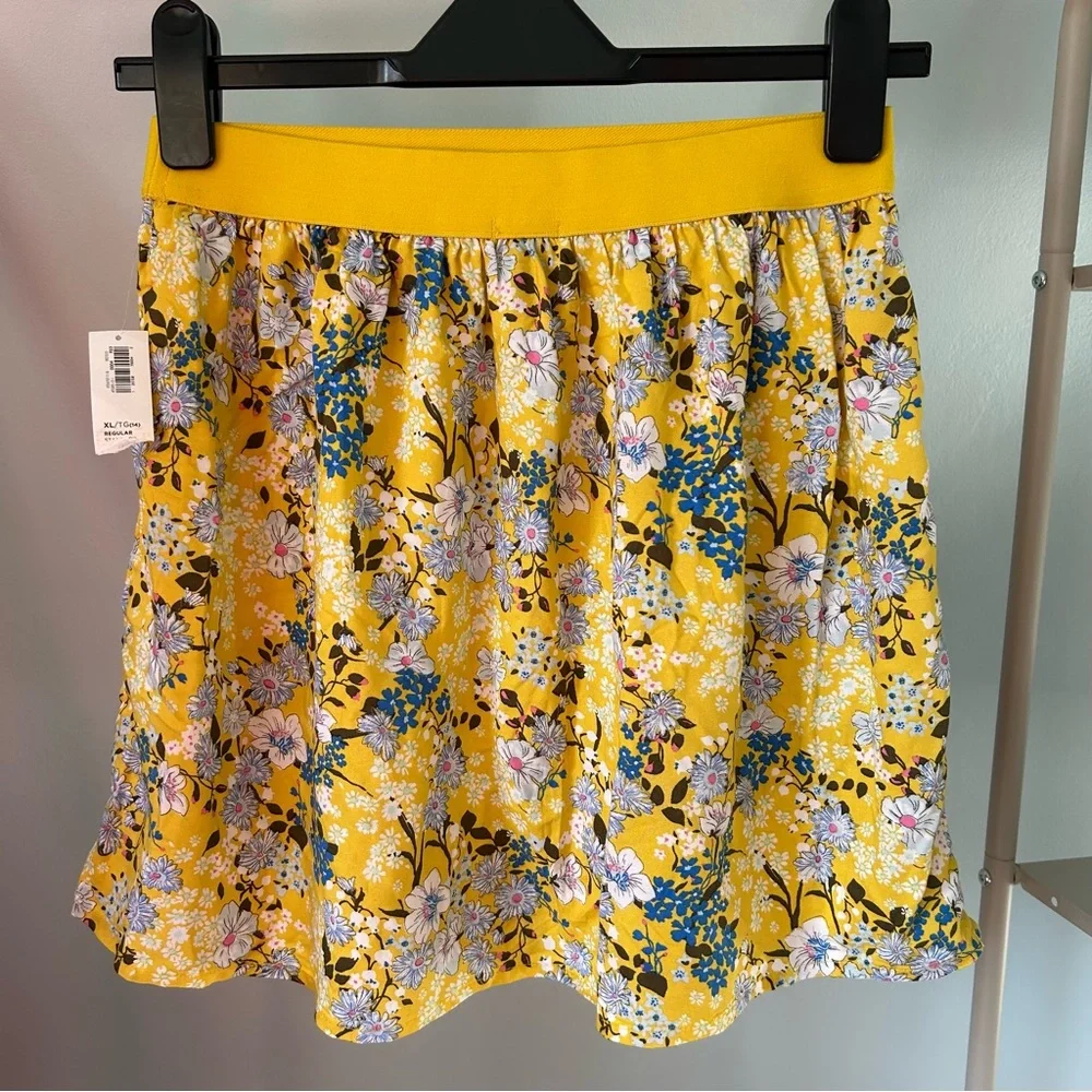 Old Navy NWT Girls Yellow Floral XL Skirt